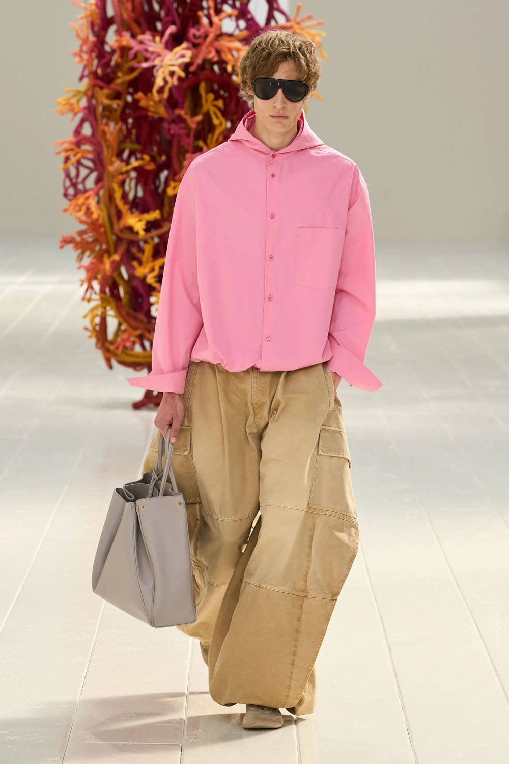Balenciaga Primavera Verano 2027 por PP Runway Revista (49)