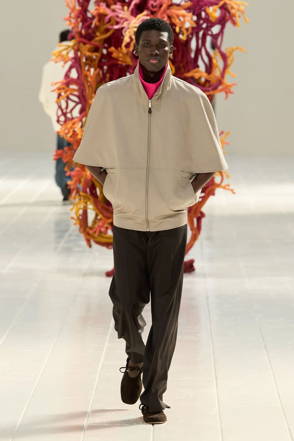 Balenciaga Primavera Verano 2027 por PP Runway Revista (51)