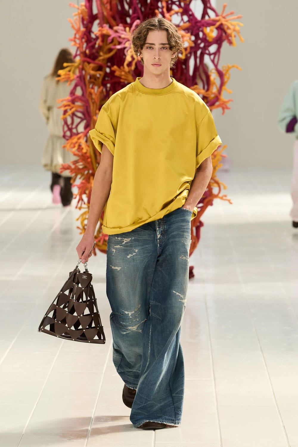 Balenciaga Primavera Verano 2027 por PP Runway Revista (56)