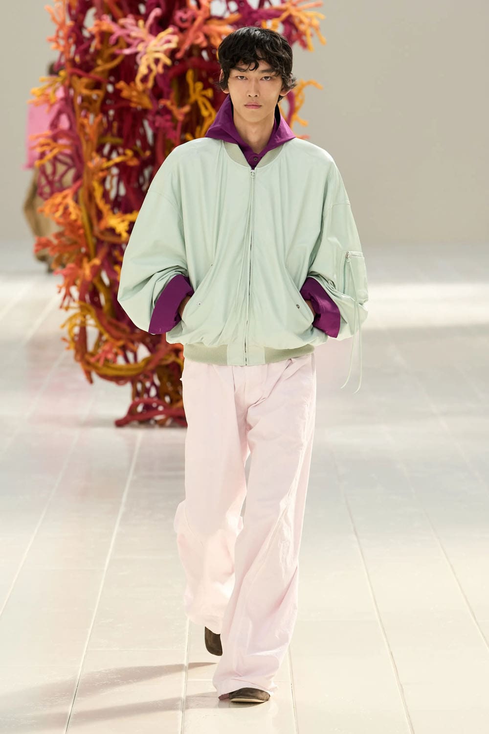 Balenciaga Primavera Verano 2027 por PP Runway Revista (57)