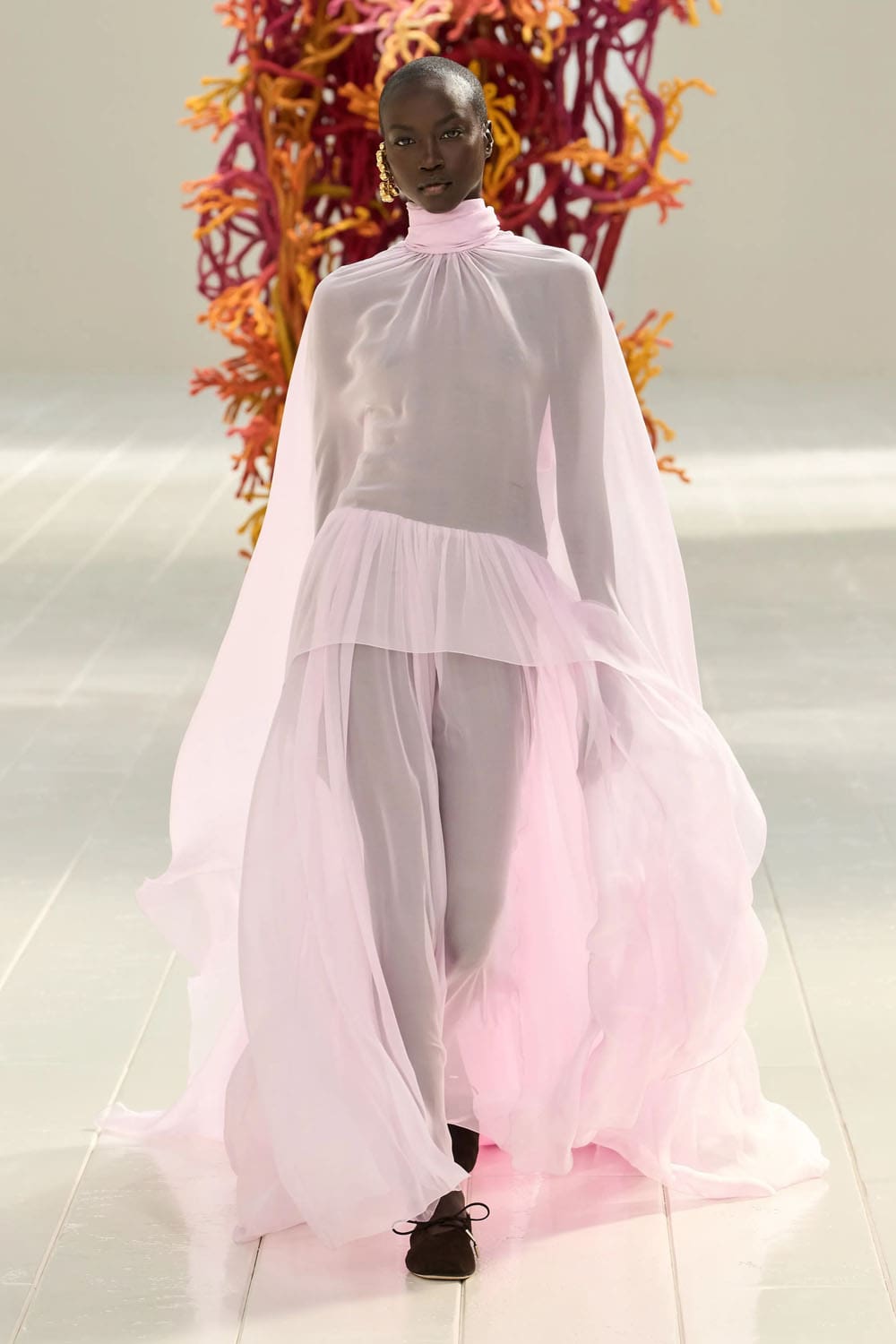 Balenciaga Primavera Verano 2027 por PP Runway Revista (72)