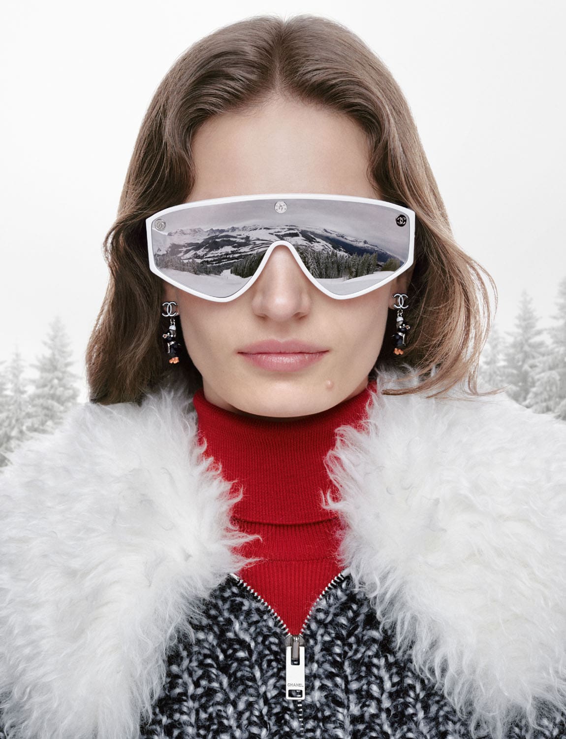 CHANEL Coco Neige 2026 capsule collection campaign RUNWAY MAGAZIN (1)