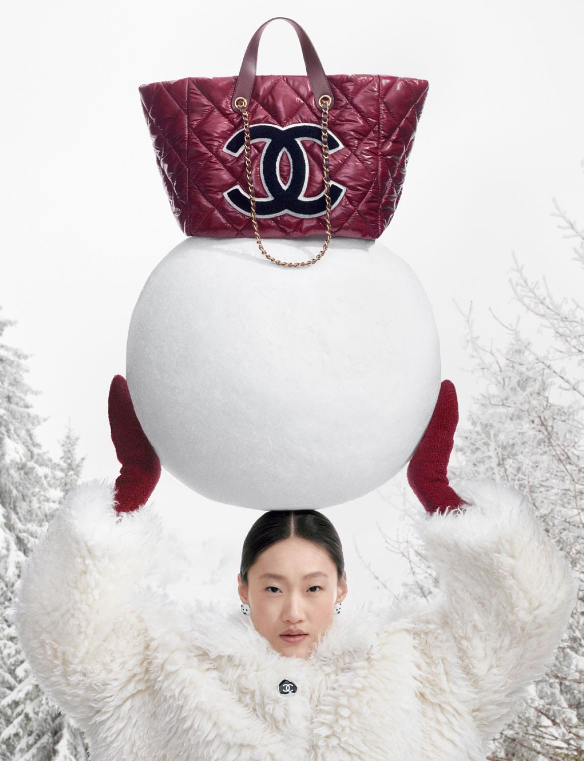 CHANEL Coco Neige 2026 capsule collection campaign RUNWAY MAGAZIN (13)