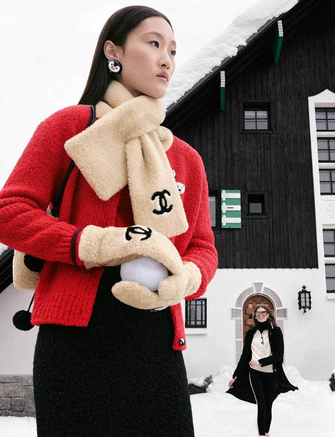 CHANEL Coco Neige 2026 capsule collection campaign RUNWAY MAGAZIN (9)