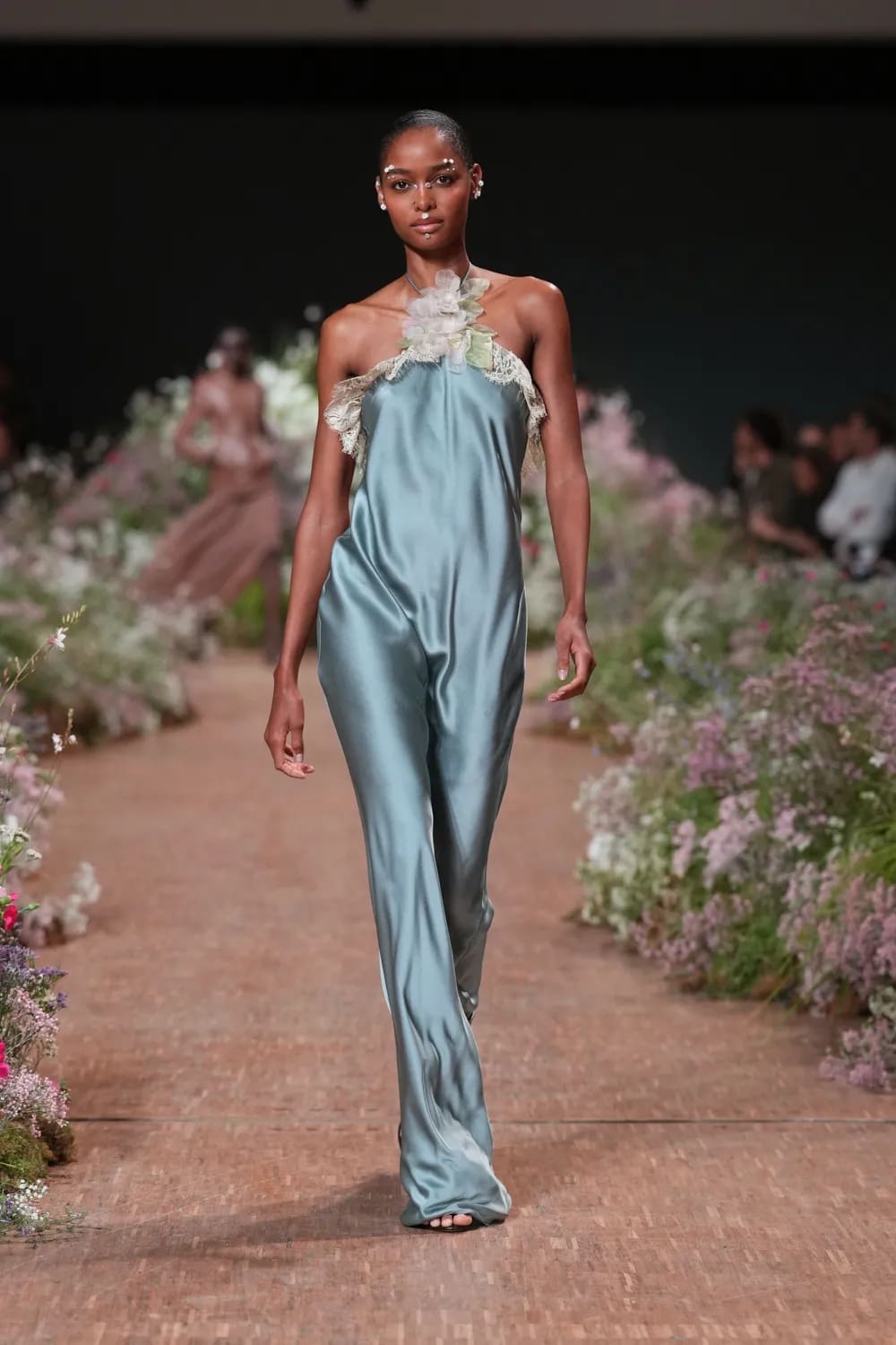 Elie Saab Spring Summer 2027 Ready to Wear Runway Magazine (11)