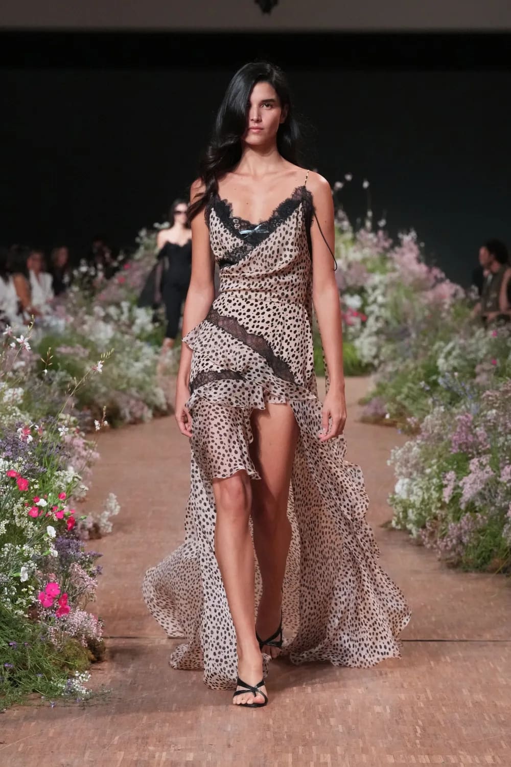 Elie Saab Spring Summer 2027 Ready to Wear Runway Magazine (29)