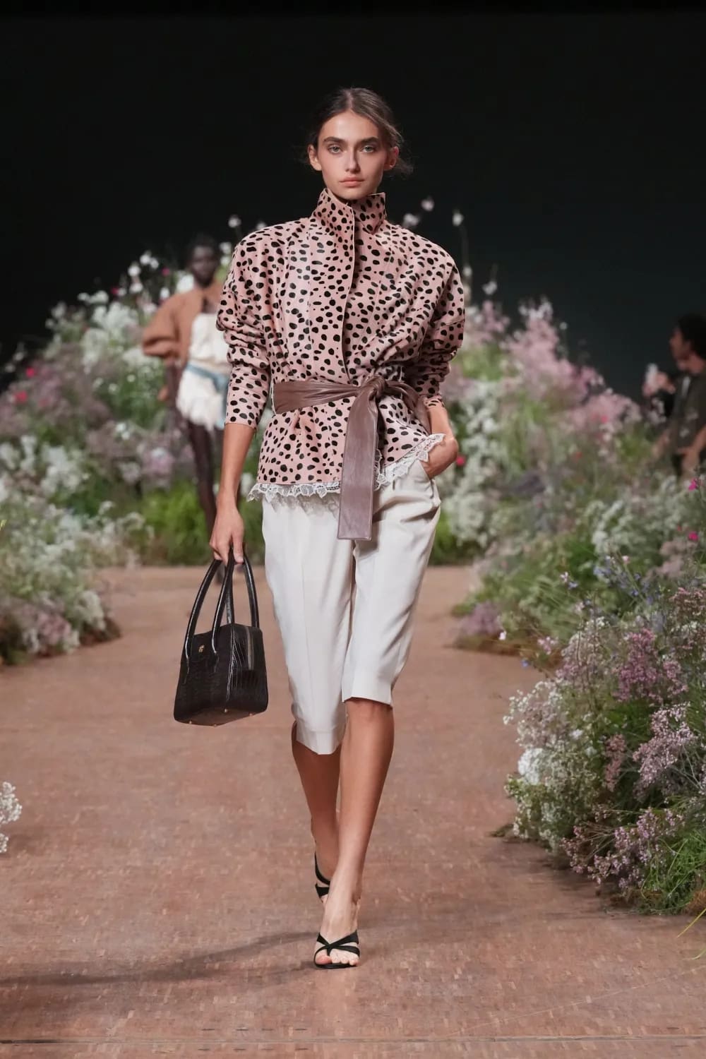 Elie Saab Spring Summer 2027 Ready to Wear Runway Magazine (34)