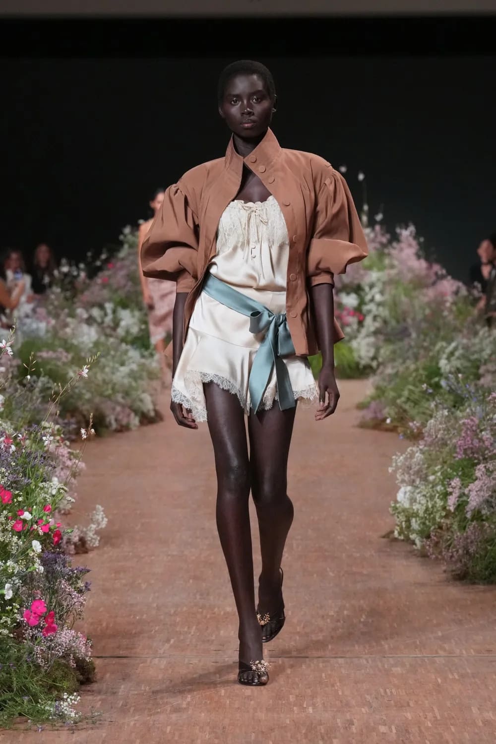 Elie Saab Spring Summer 2027 Ready to Wear Runway Magazine (35)