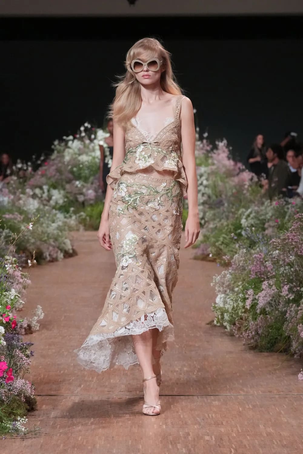 Elie Saab Spring Summer 2027 Ready to Wear Runway Magazine (47)