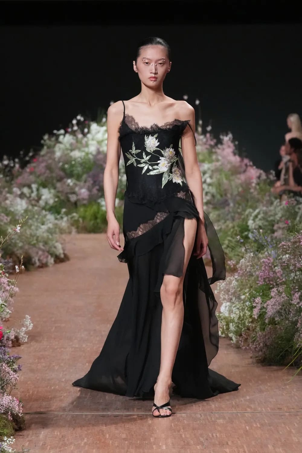 Elie Saab Spring Summer 2027 Ready to Wear Runway Magazine (56)