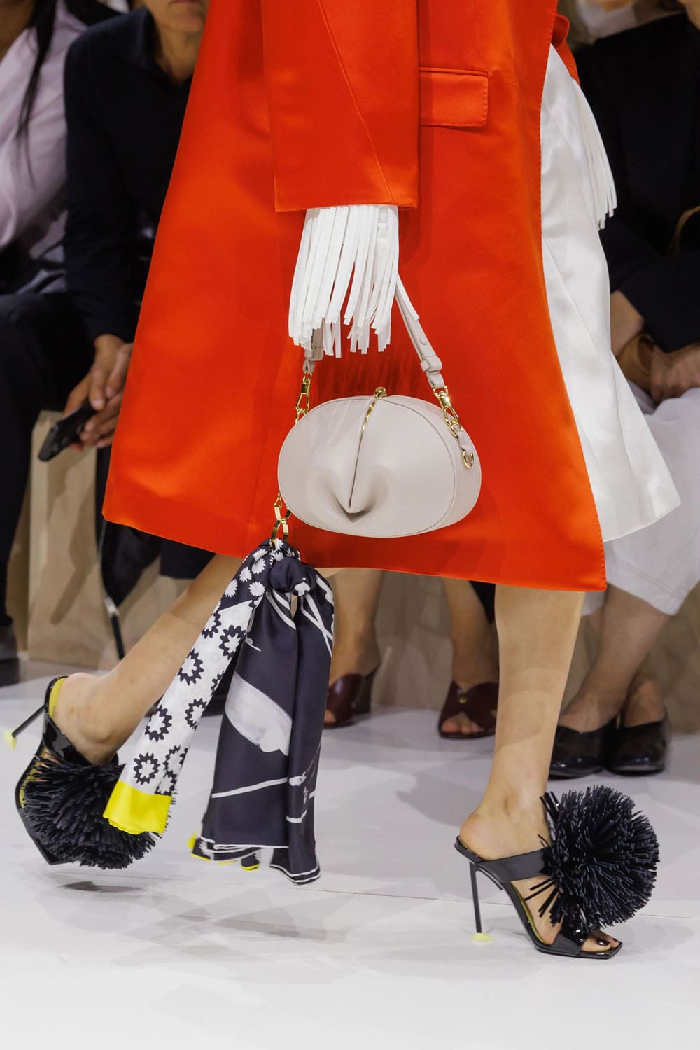 Givenchy Spring Summer 2027 Details Runway Magazine (19)