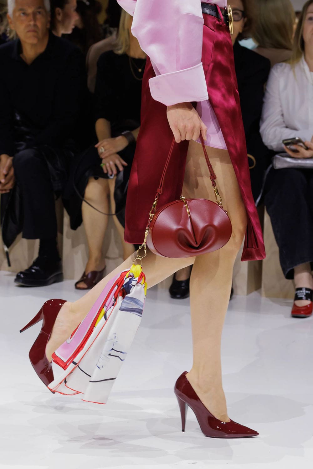 Givenchy Spring Summer 2027 Details Runway Magazine (4)
