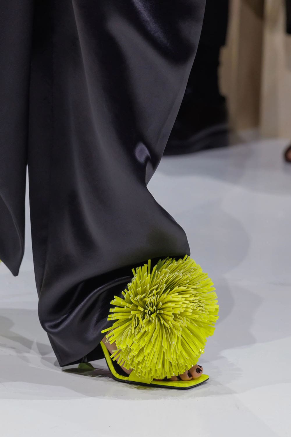 Givenchy Spring Summer 2027 Details Runway Magazine (56)