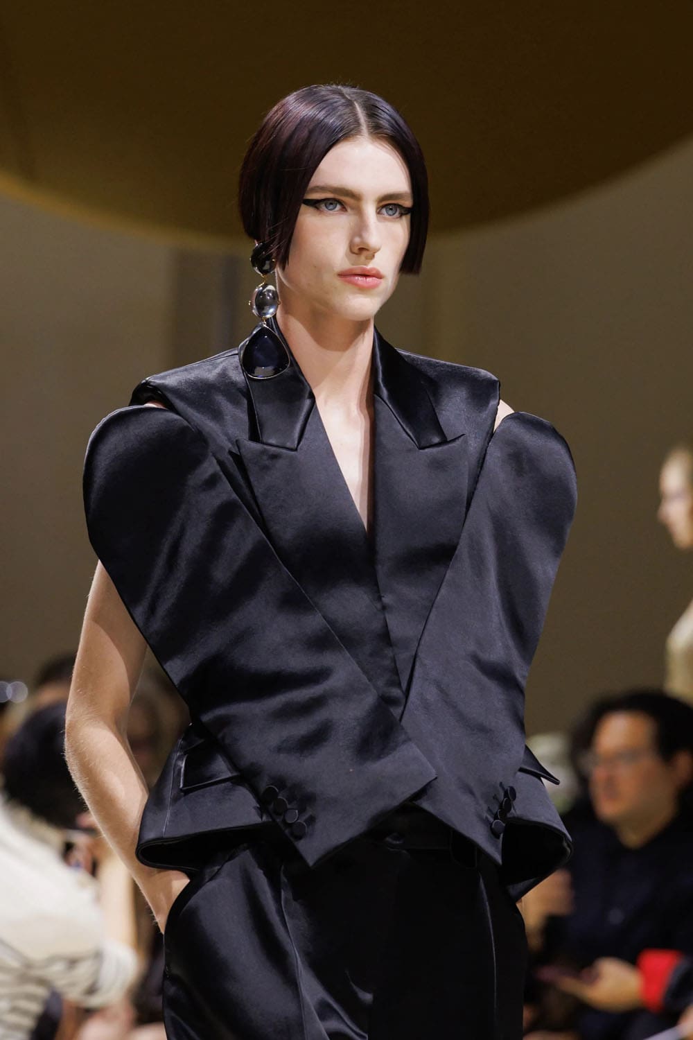 Givenchy Spring Summer 2027 Details Runway Magazine (57)
