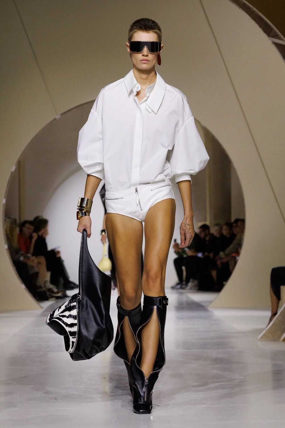 Givenchy Spring Summer 2027 Runway Magazine (13)