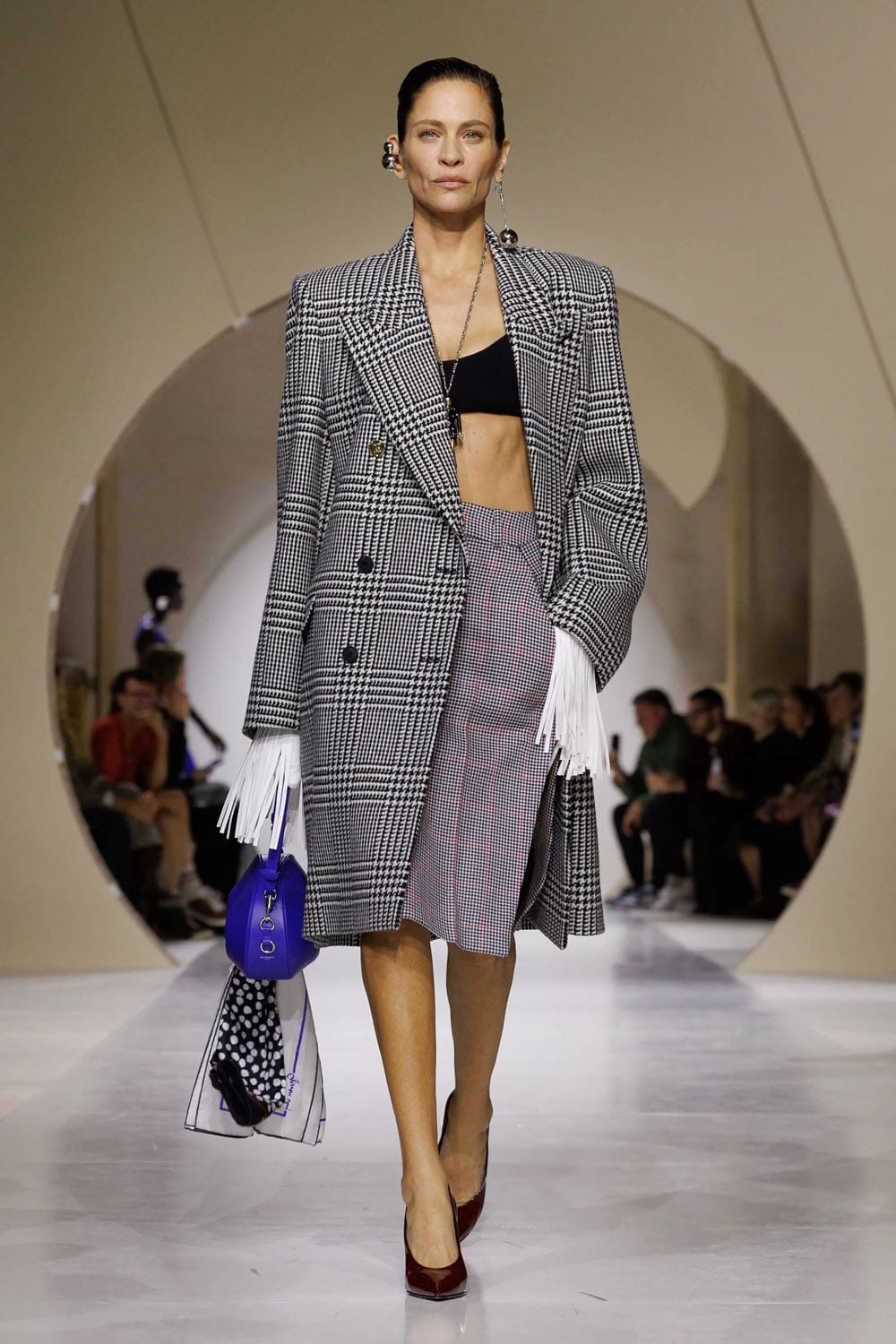 Givenchy Spring Summer 2027 Runway Magazine (16)