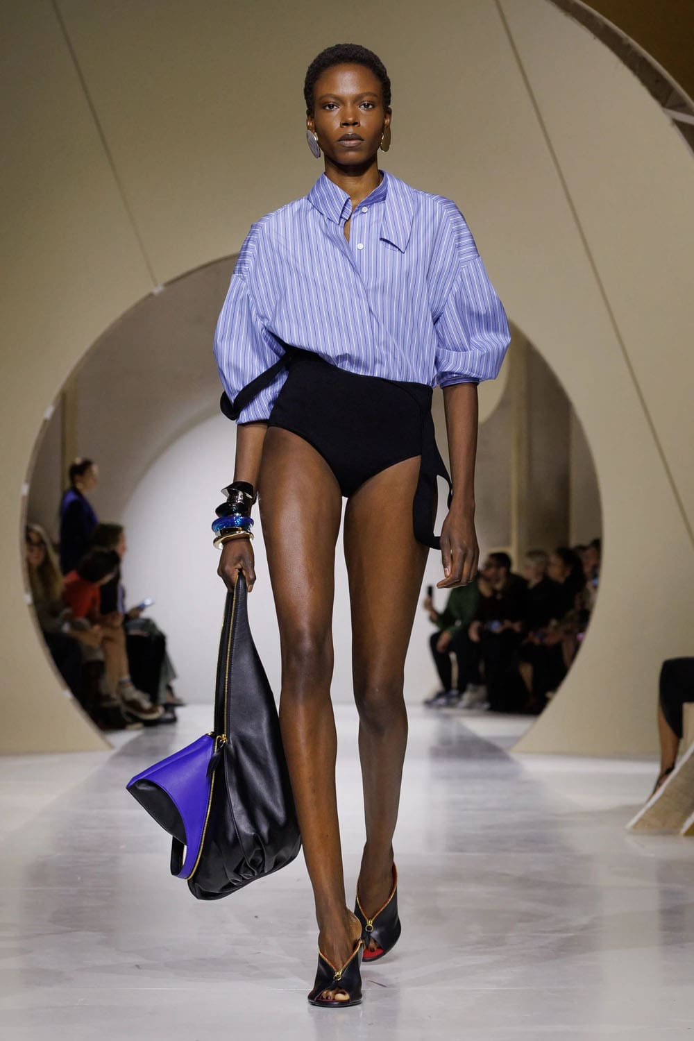 Givenchy Spring Summer 2027 Runway Magazine (18)