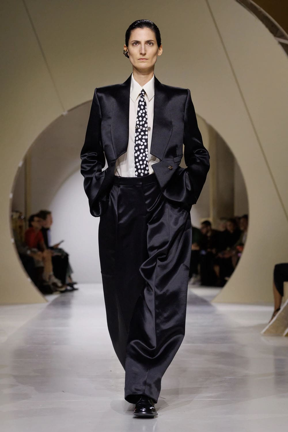 Givenchy Spring Summer 2027 Runway Magazine (22)