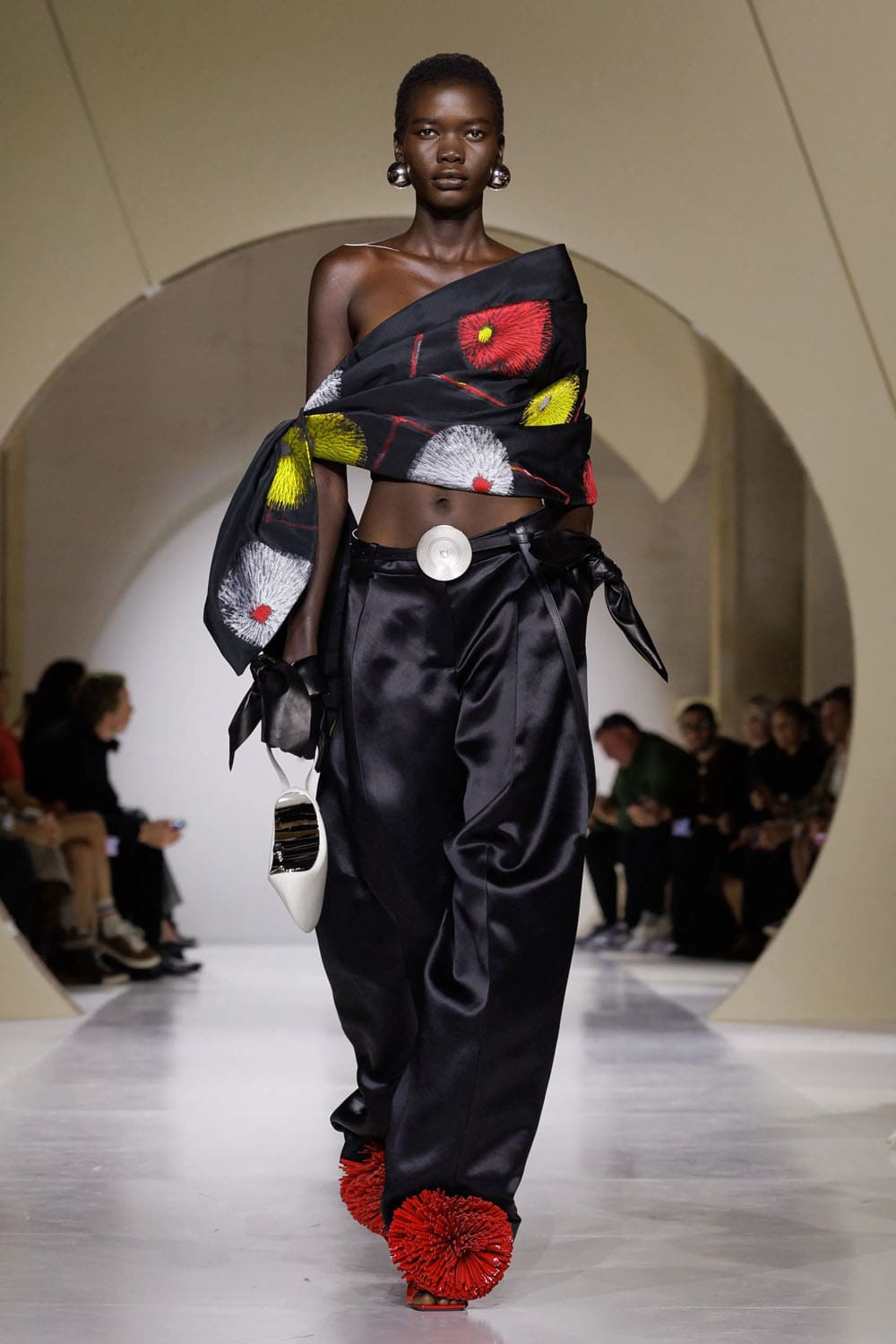 Givenchy Spring Summer 2027 Runway Magazine (25)
