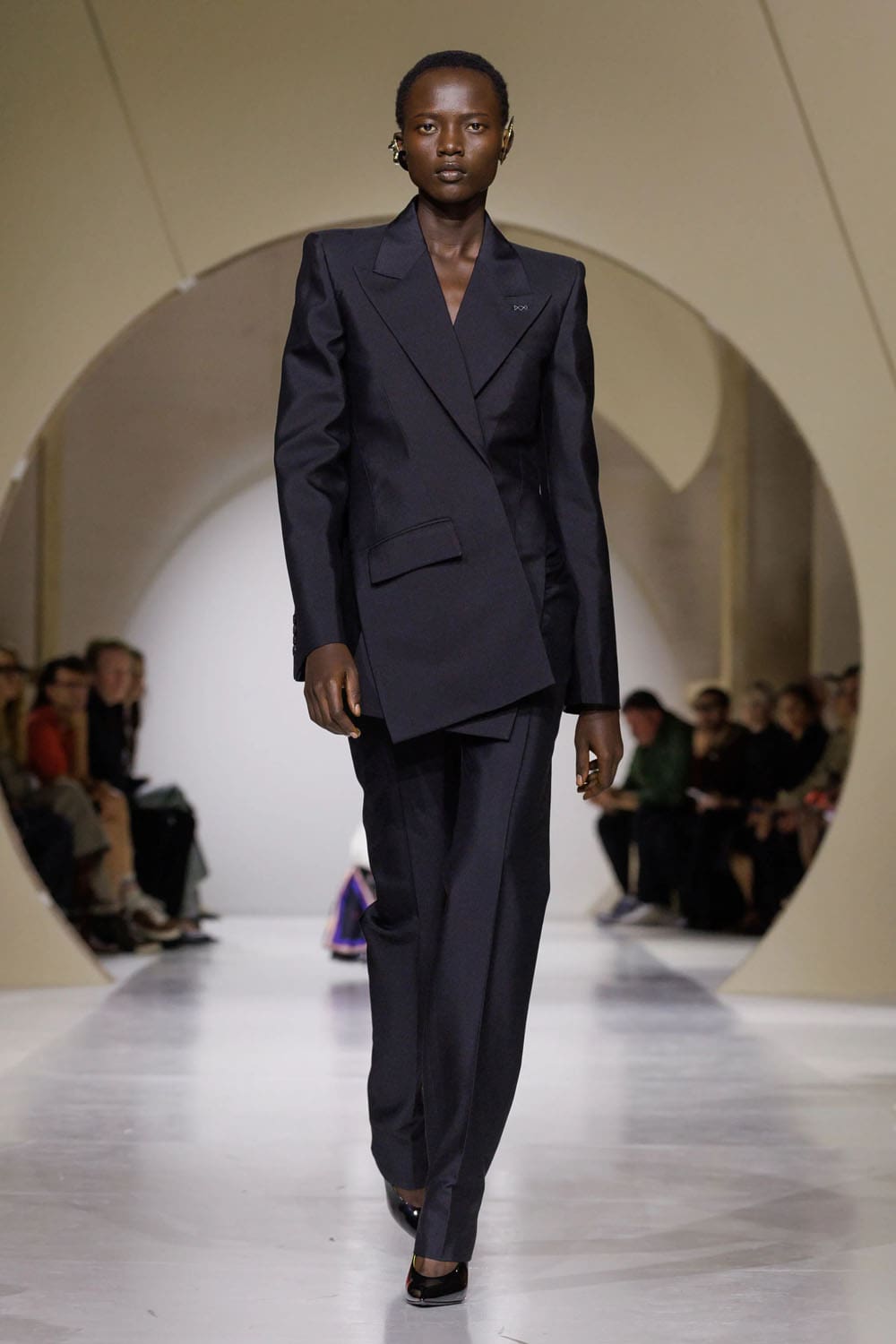 Givenchy Spring Summer 2027 Runway Magazine (3)