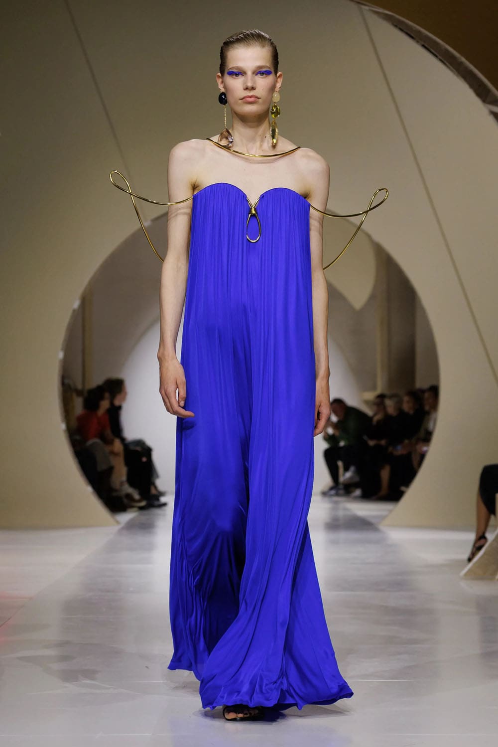 Givenchy Spring Summer 2027 Runway Magazine (40)