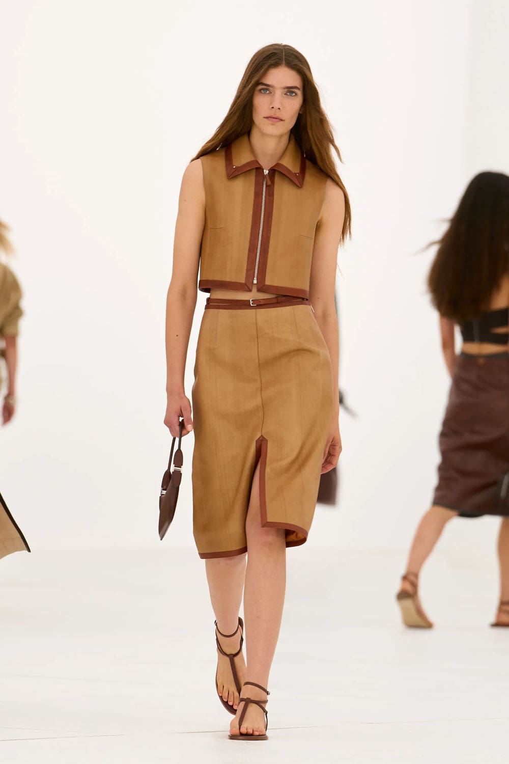Hermes Spring Summer 2027 Runway Magazine (21)