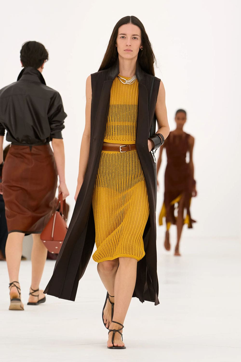 Hermes Spring Summer 2027 Runway Magazine (40)