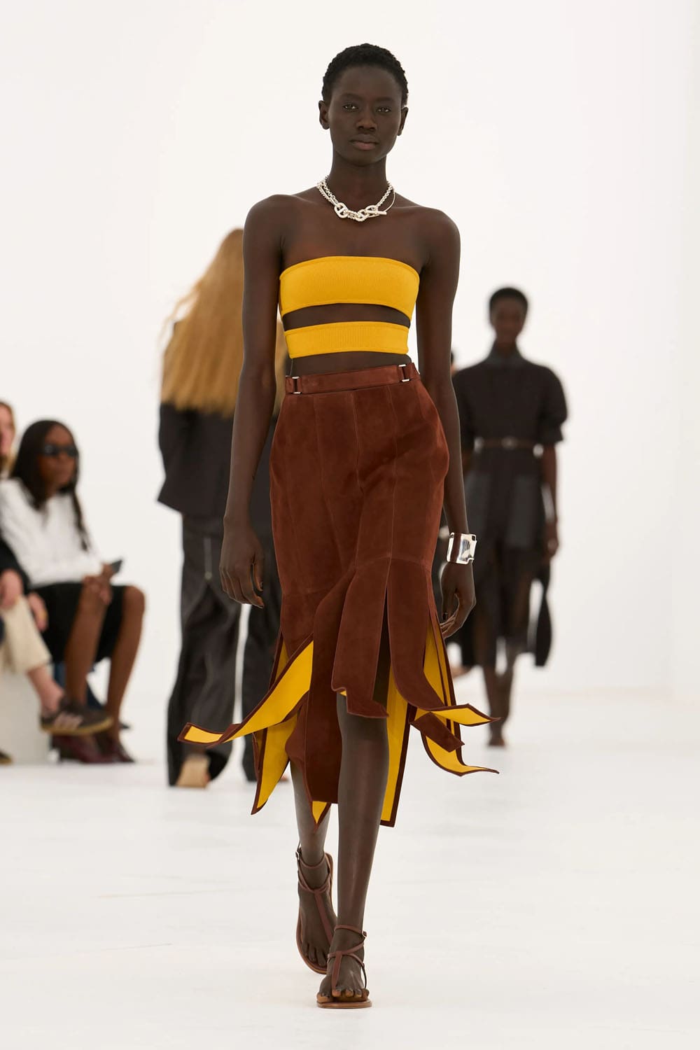 Hermes Spring Summer 2027 Runway Magazine (42)