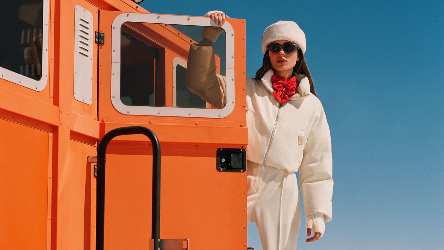 Colección cápsula de esquí Louis Vuitton LV Runway Revista (29)