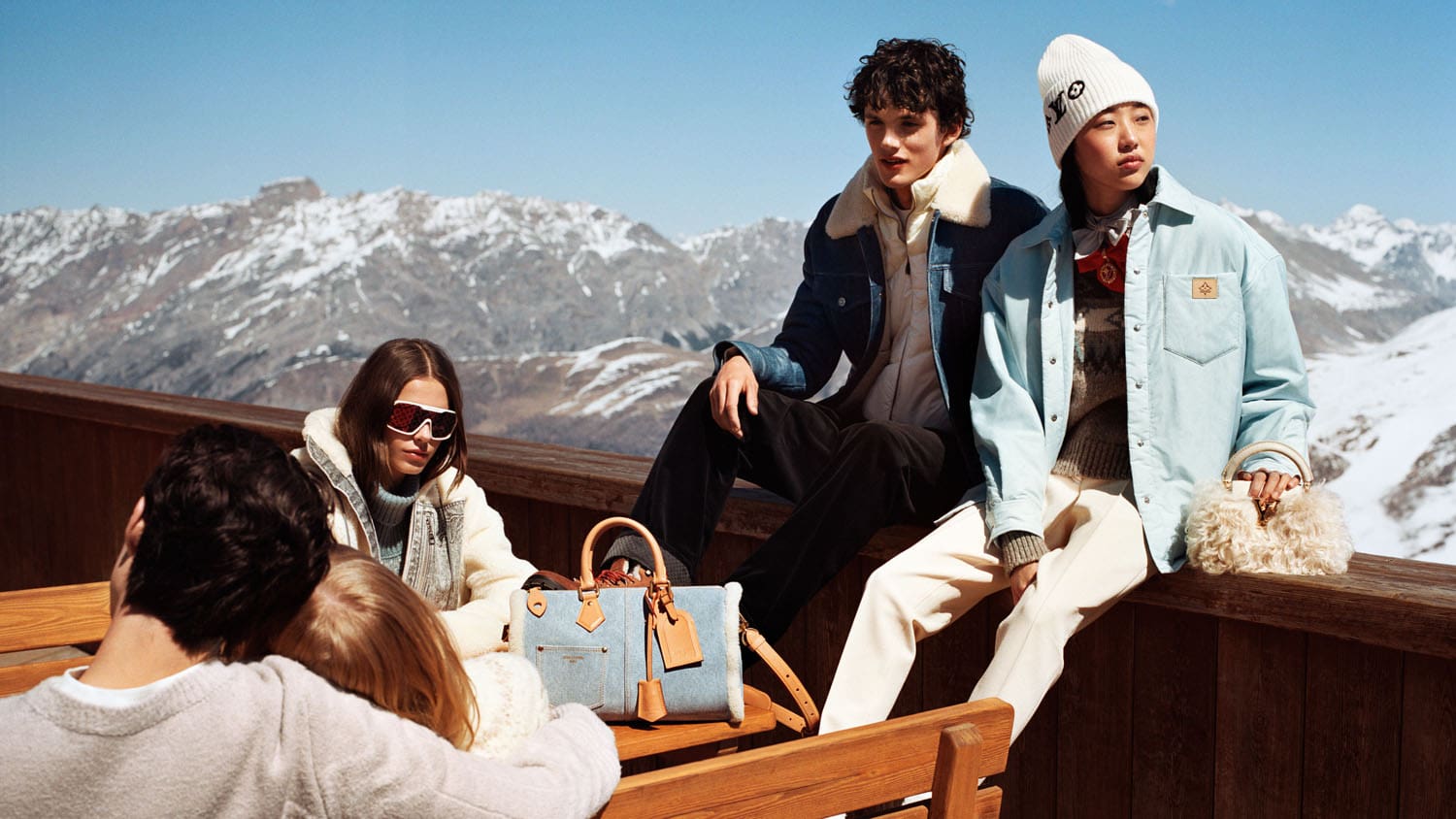 Colección cápsula de esquí Louis Vuitton LV Runway Revista (34)