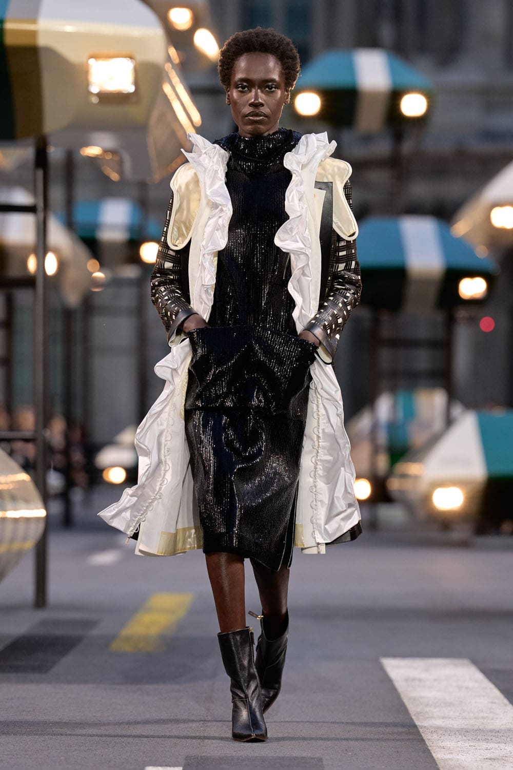Louis Vuitton Spring Summer 2027 Runway Magazine (11)