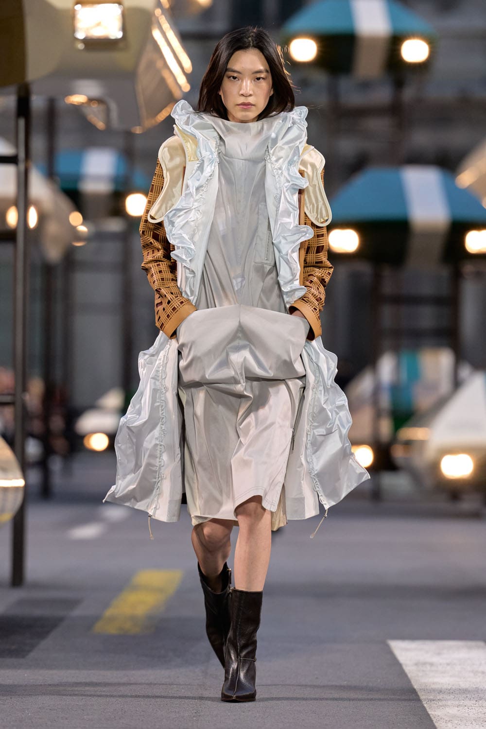 Louis Vuitton Spring Summer 2027 Runway Magazine (12)