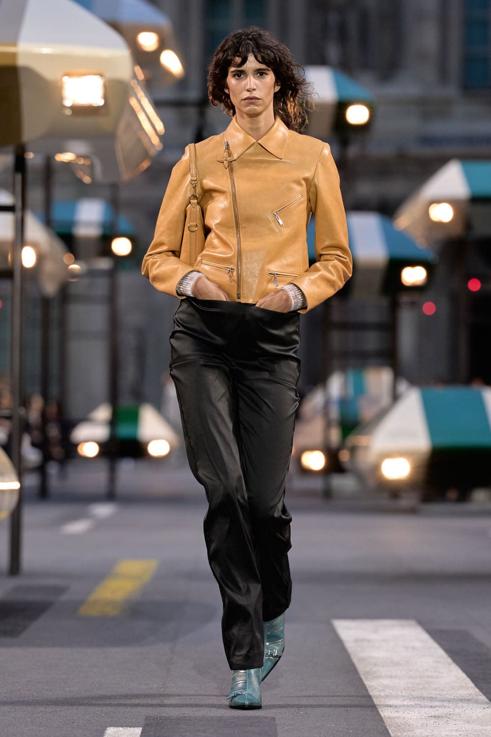 Louis Vuitton Spring Summer 2027 Runway Magazine (13)
