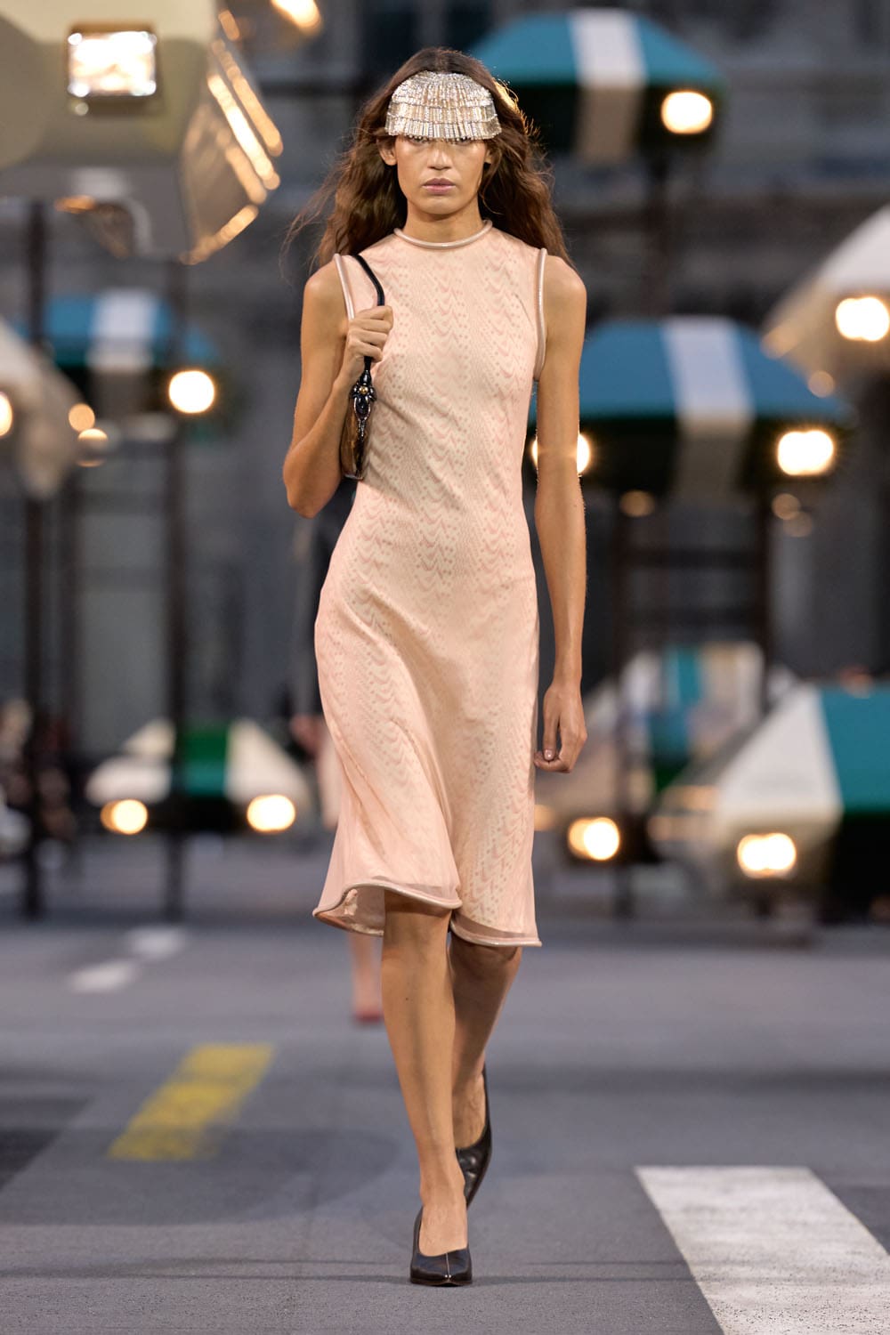 Louis Vuitton Spring Summer 2027 Runway Magazine (16)