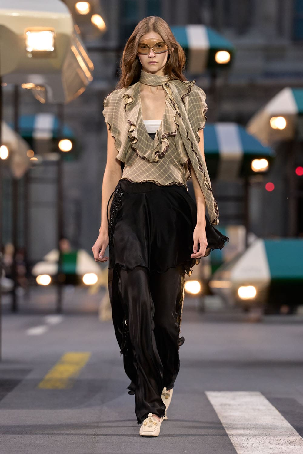 Louis Vuitton Spring Summer 2027 Runway Magazine (27)