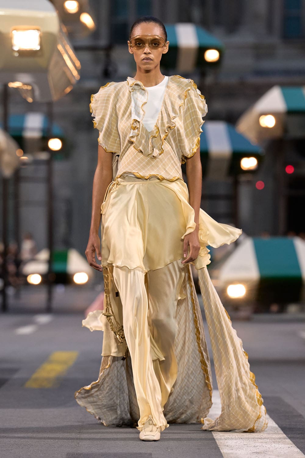 Louis Vuitton Spring Summer 2027 Runway Magazine (28)