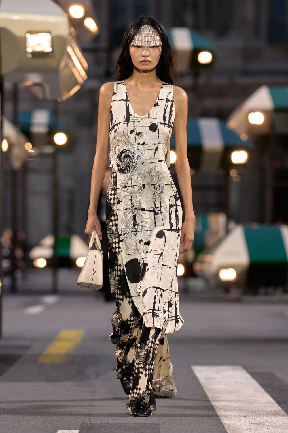 Louis Vuitton Spring Summer 2027 Runway Magazine (47)