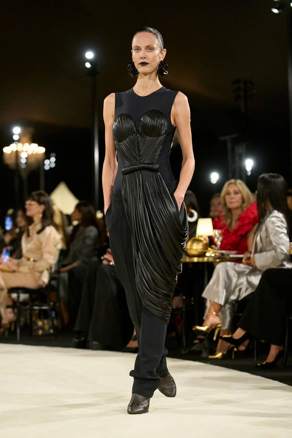 Schiaparelli Spring Summer 2027 Runway Magazine (16)