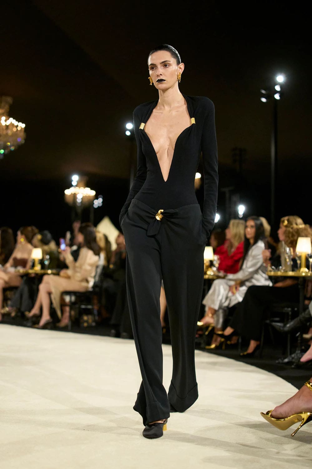 Schiaparelli Spring Summer 2027 Runway Magazine (6)